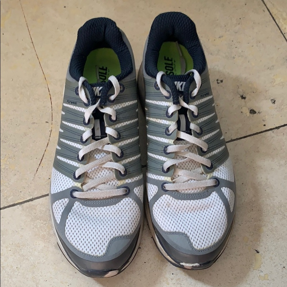 Nike Running Shoes White/Grey